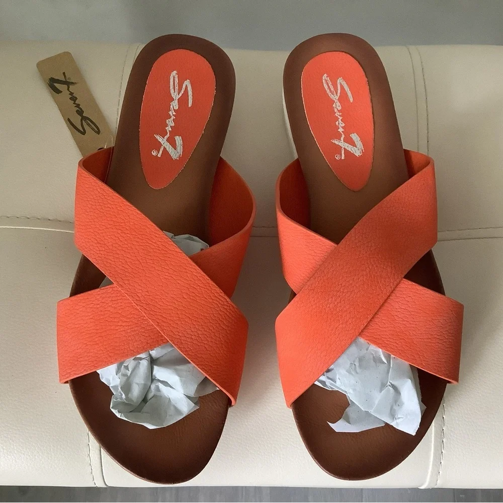 Womens Slides - Picture 3 of 4